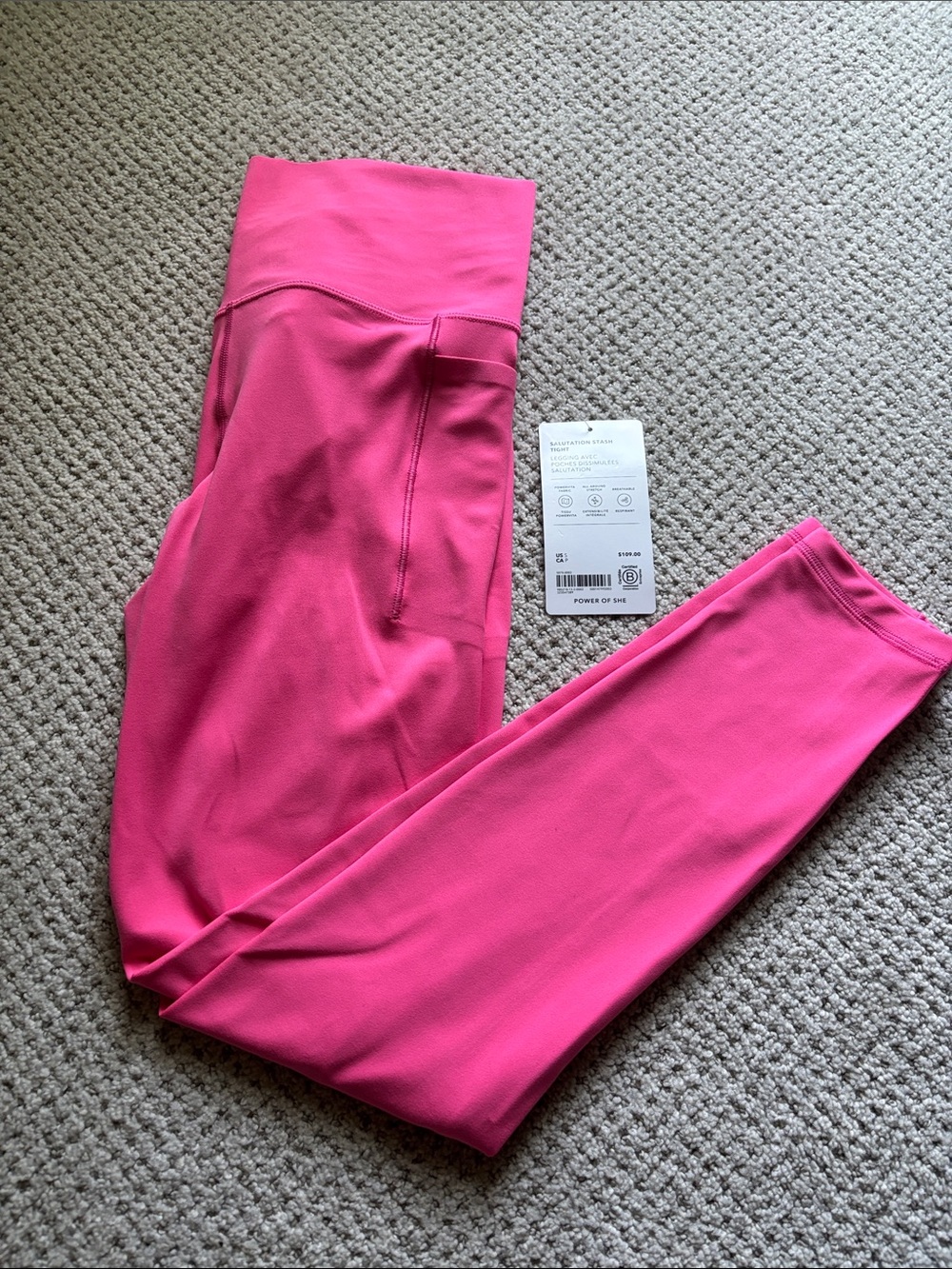 New with tags Athleta Salutation stash tight